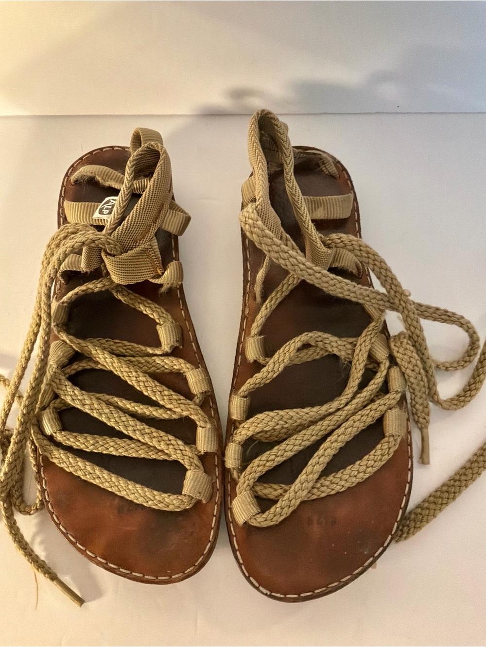 FREE PEOPLE..sandals